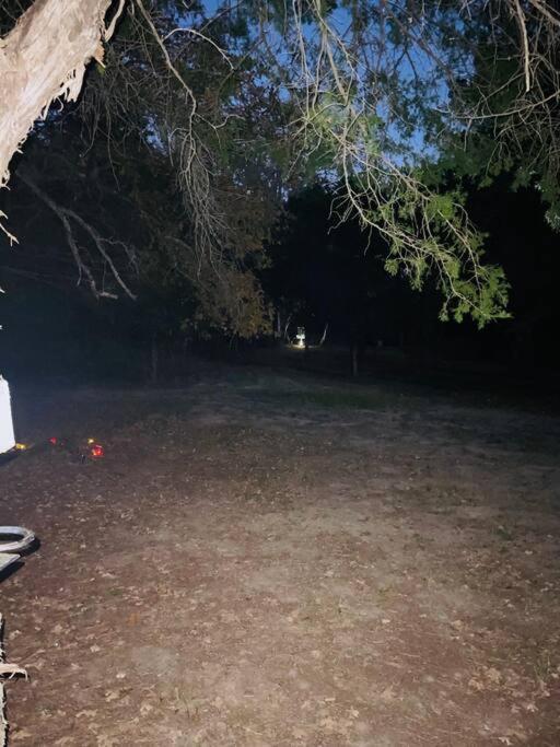 Bastrop Tiny Disc Golf Retreat Villa Kültér fotó